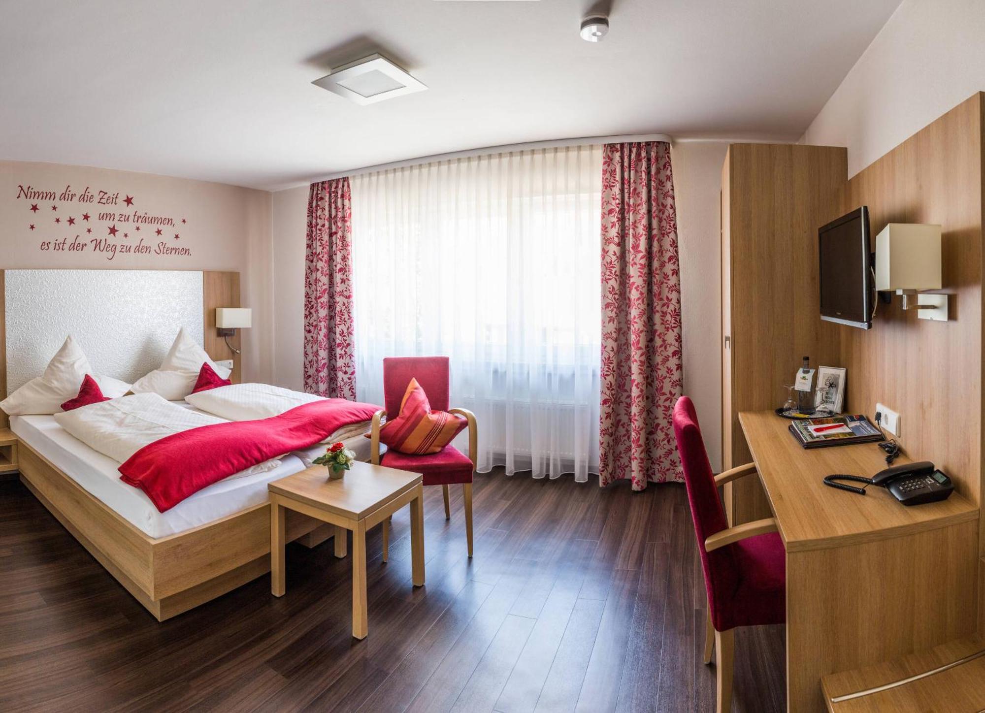 Landgasthaus Zur Linde, Neusatz Bühl Cameră foto